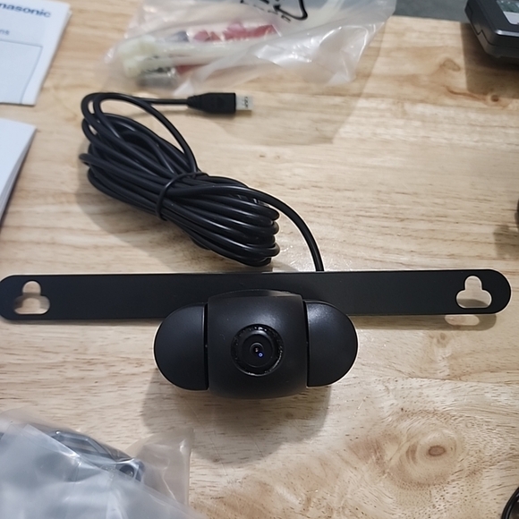 Peak Wireless PKCORA Back-Up Camera System 2.4" Color LCD Monitor Kit - Picture 9 of 11